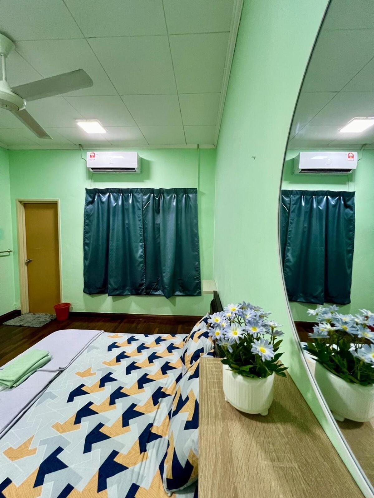 Rini Utama Homestay Skudai Exteriér fotografie