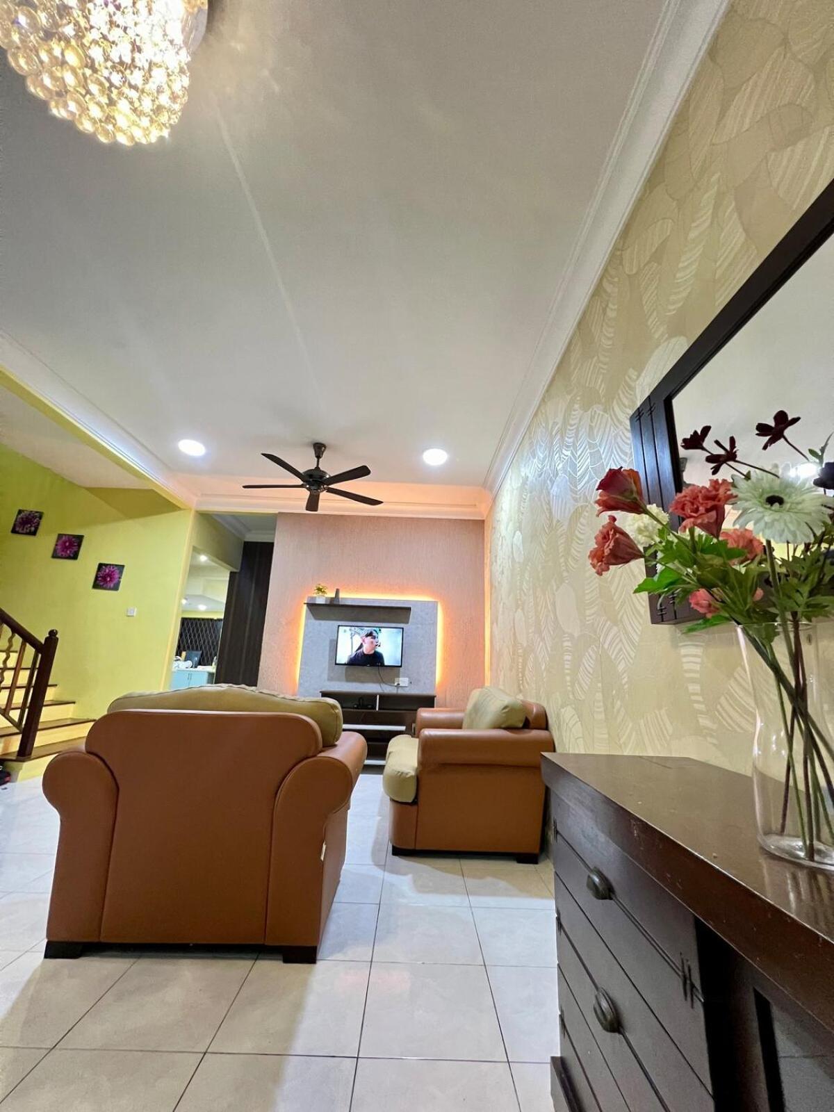 Rini Utama Homestay Skudai Exteriér fotografie