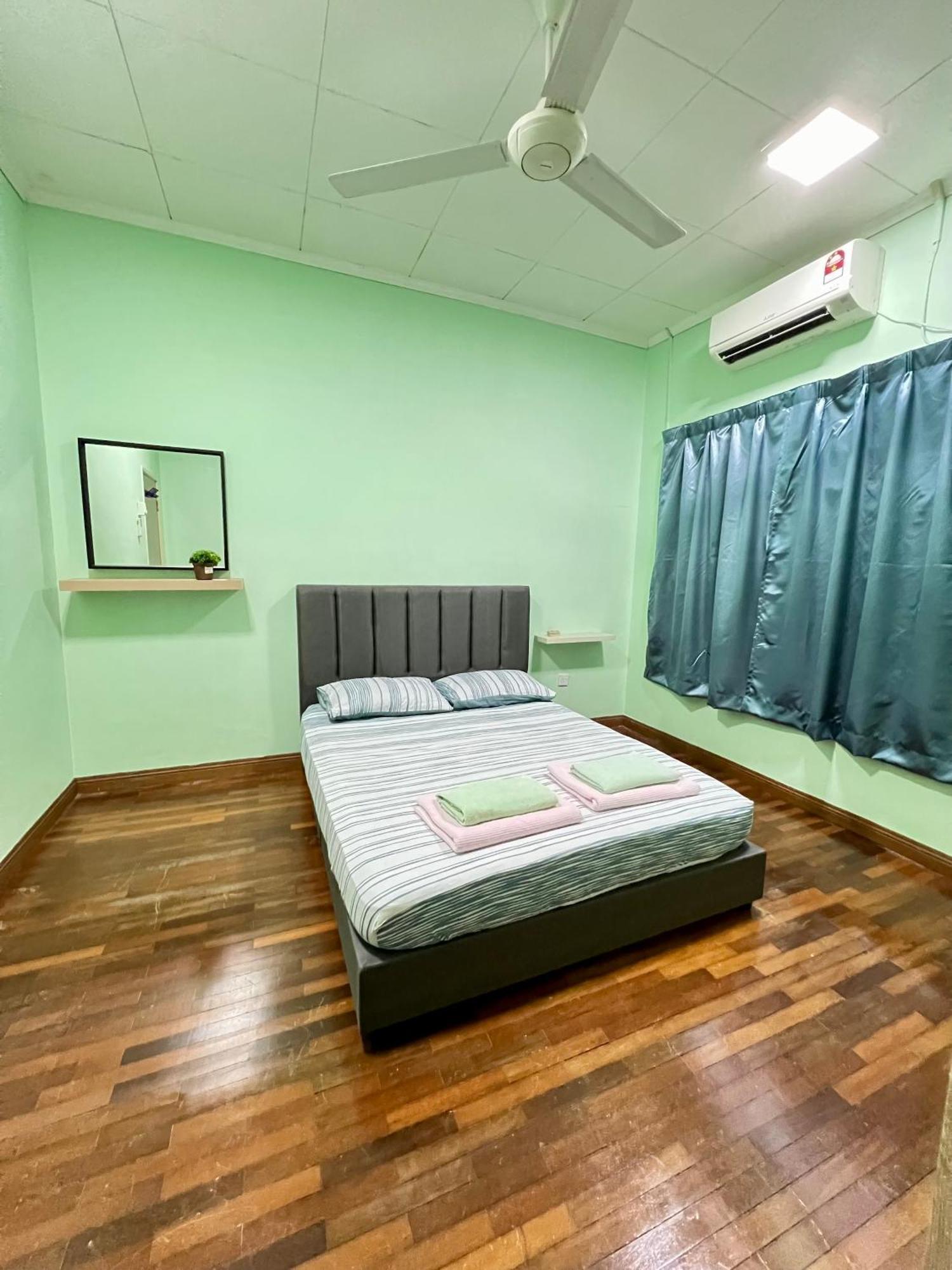 Rini Utama Homestay Skudai Exteriér fotografie